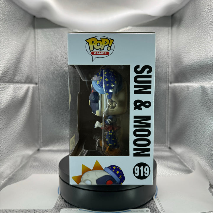 POP Games: Five Nights at Freddy's - Sun & Moon Hot Topic Exclusive