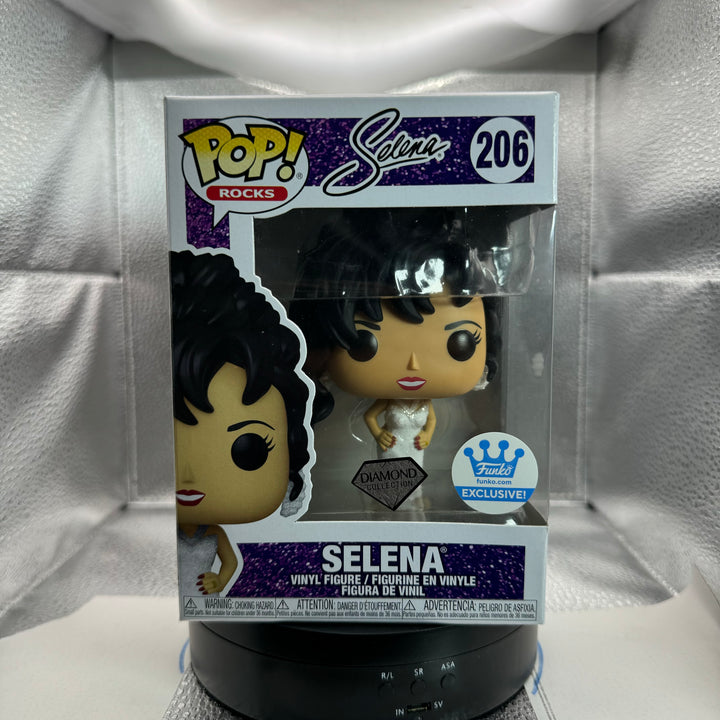 POP Rocks: Selena - Selena Diamond Glitter Dress Funko Shop Exclusive