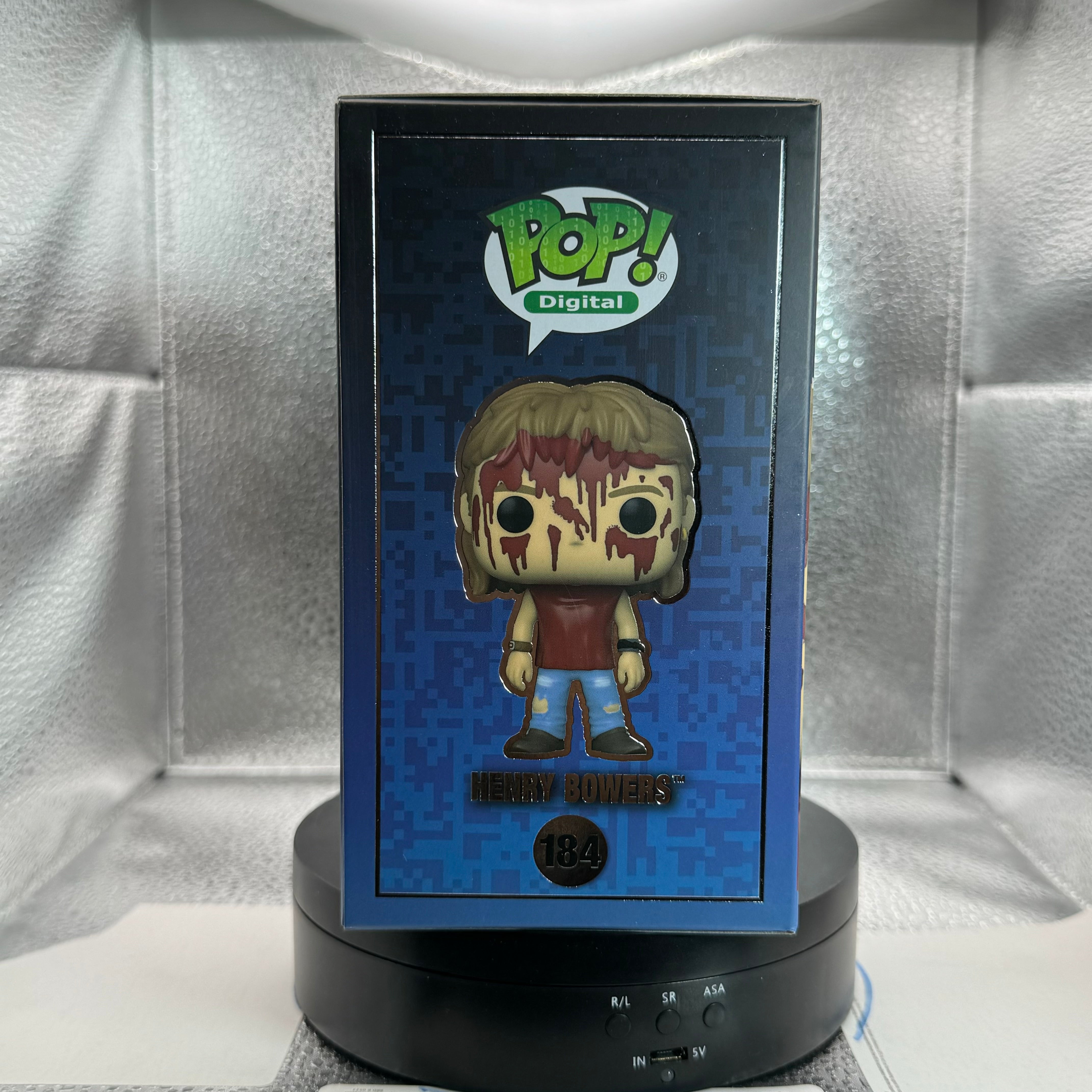 POP NFT: IT - Henry Bowers (Bloody) LE 1800 NFT Exclusive – vRare