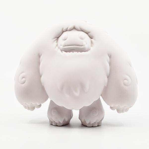 Abominable Toys : DIY Blank Chomp vRareStore